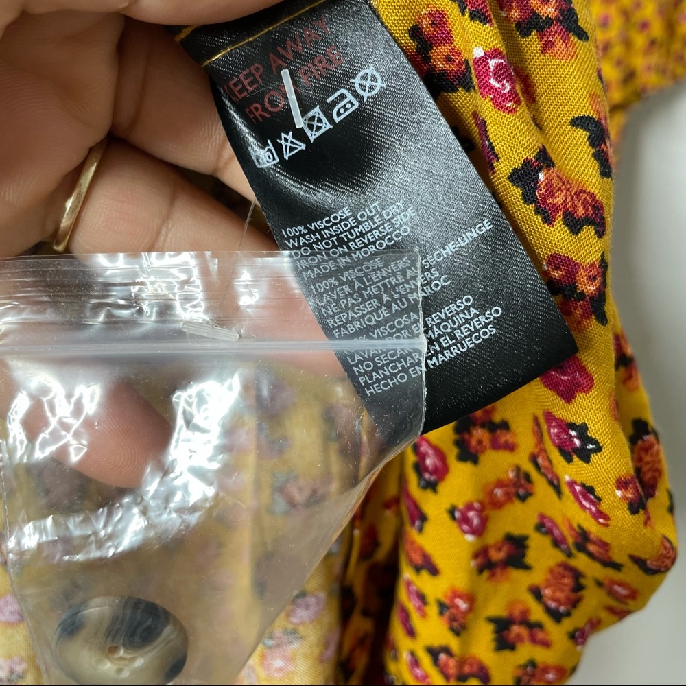 Urban Outfitters V Neck Double Breasted Floral Slit Midi Dress size M - Picture 7 of 9